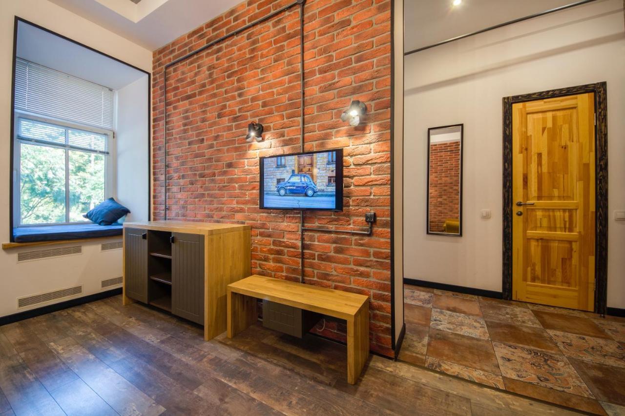 Self Check-In Apartments Near Landscape Alley Kiew Exterior foto